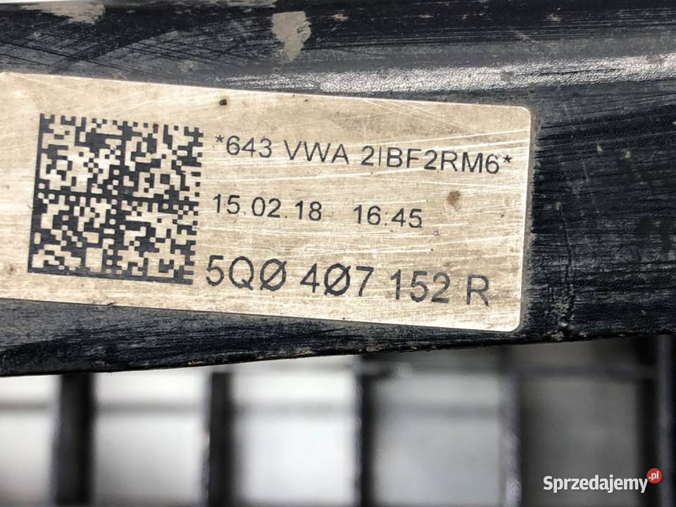 WAHACZ PRAWY PRZÓD VW GOLF VII Kombi PRZEDNI sprzedam