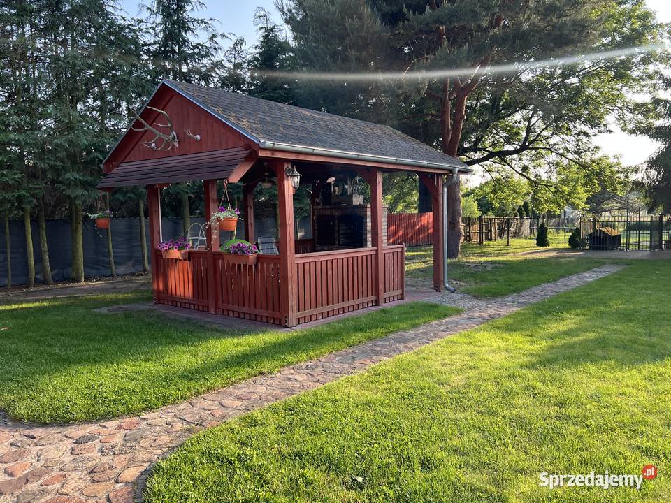 Przestronny dom z dużą działką stawem w Rzepin