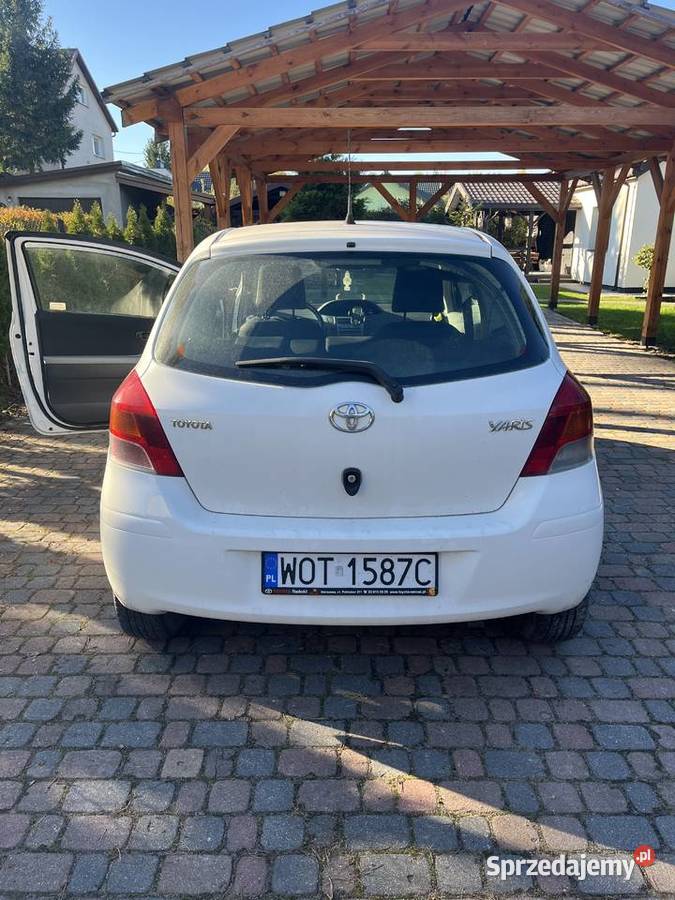 Toyota Yaris II Glina