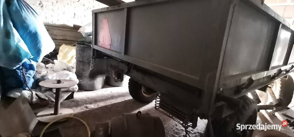 Rozrzutnik obornika przerobiony na przyczepkę Piaski sprzedam