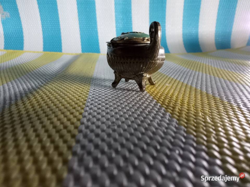 Pudełko sprzedam Borówno