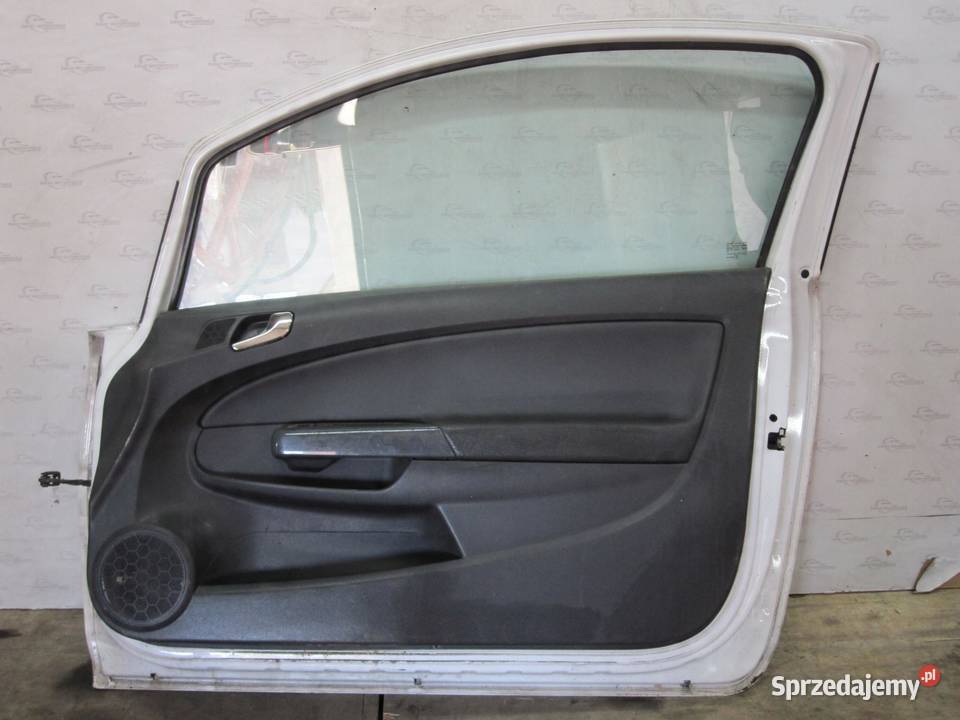 OPEL CORSA D LIFT 12r drzwi prawy przód