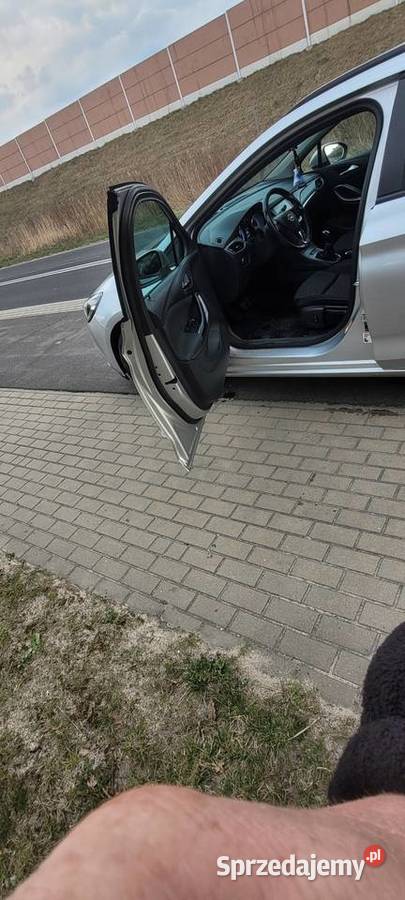 Opel Astra 2016 16diesel Samochody osobowe sprzedam