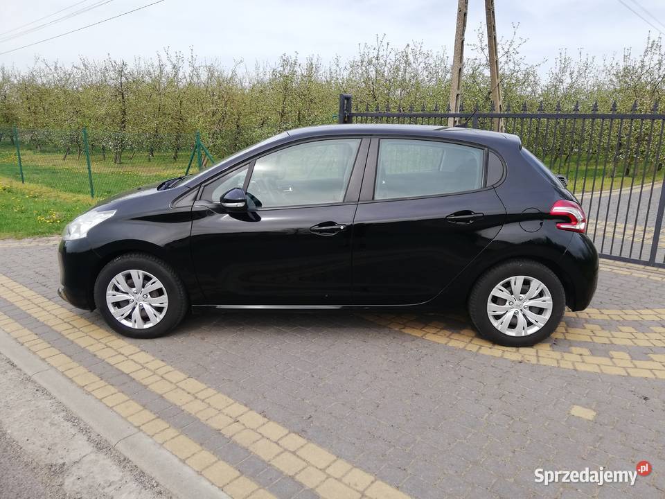 Peugeot 208 12Benzyna 82 4drzwi klima hak Rok produkcji 2013 208 Sompolno