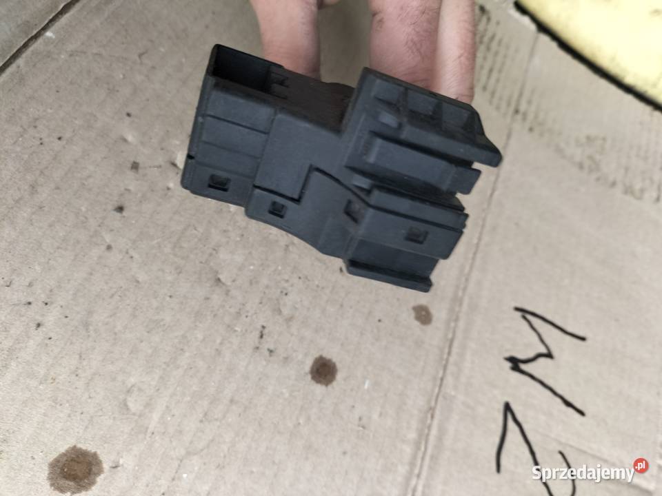 MANETKA 98AG17A553CC sprzedam