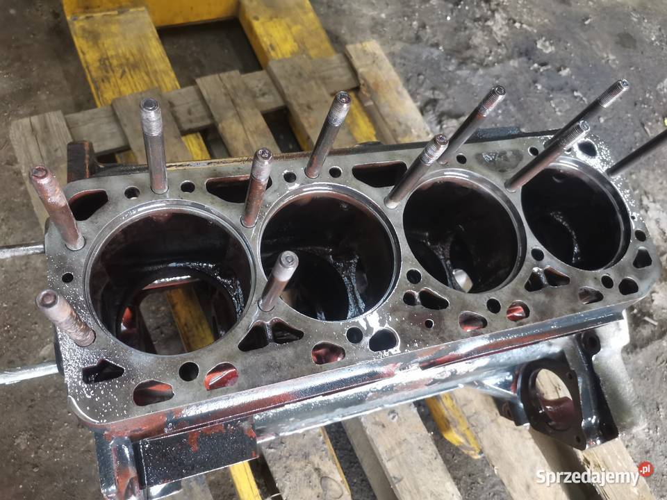 Blok silnika zetor ursus c385 nie spawany stary Grudziądz