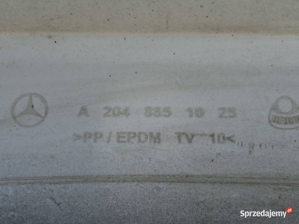 MERCEDES CKLASA W204 ZDERZAK TYŁ TYLNY PDC CHROM Zderzaki Bieleń