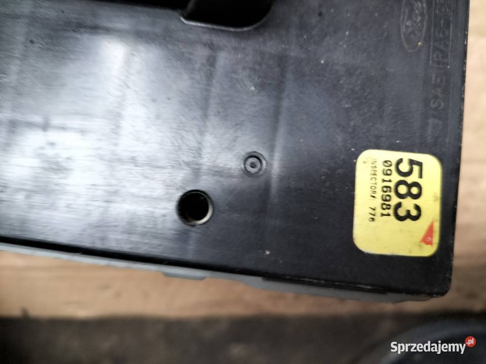 MONDEO MK1 MK2 SKRZYNKA BEZPIECZNIKÓW