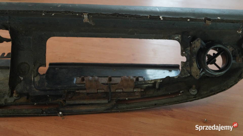 deska rozdzielcza Fiat 125 P sprzedam