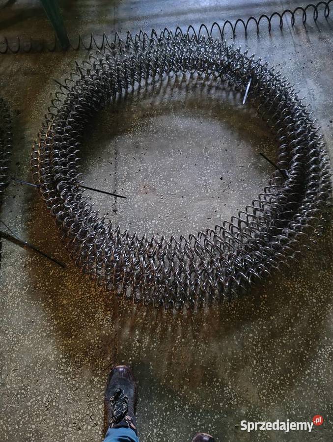 Sprzedam wyposażenie hali do produkcji brojlera Goląsza Dolna