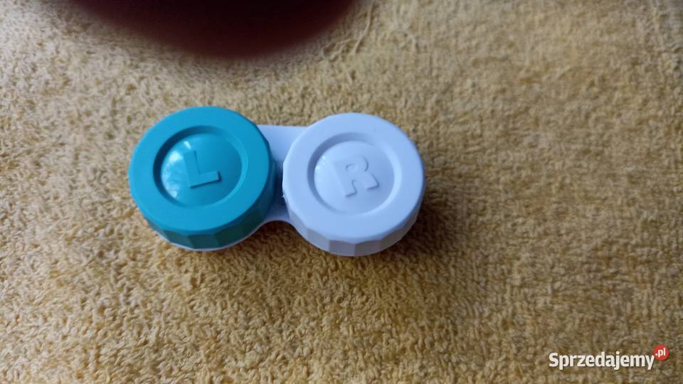 Pojemniczek na soczewki kompaktowe Bytom