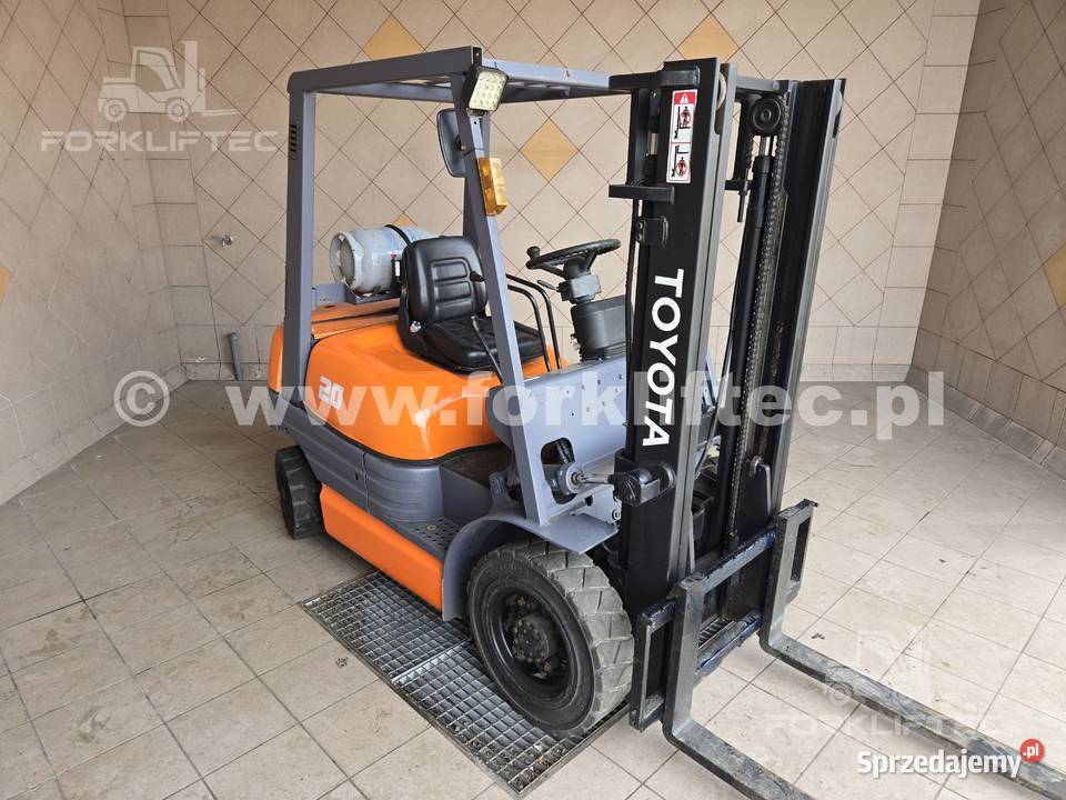 Wózek Widłowy TOYOTA 6FGF20 Wózki TOYOTA 6FG20 Toyota śląskie Lędziny sprzedam
