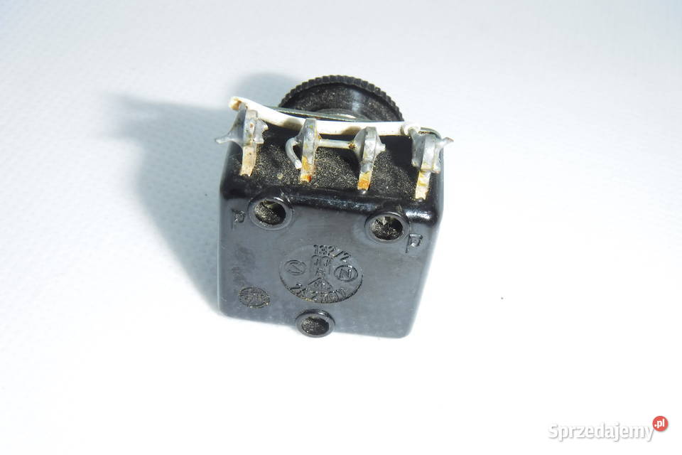 Przełącznik dźwigienkowy 1322 przerzutowy 2A Otwock
