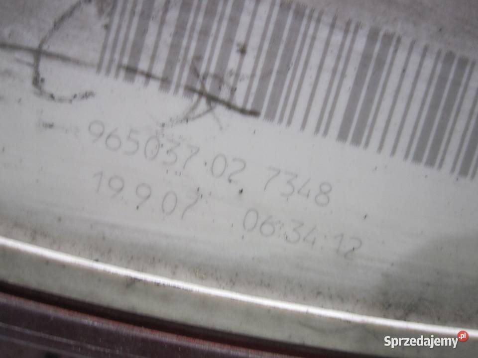 AUDI A4 B7 07r lampa prawa tył 8E5945096