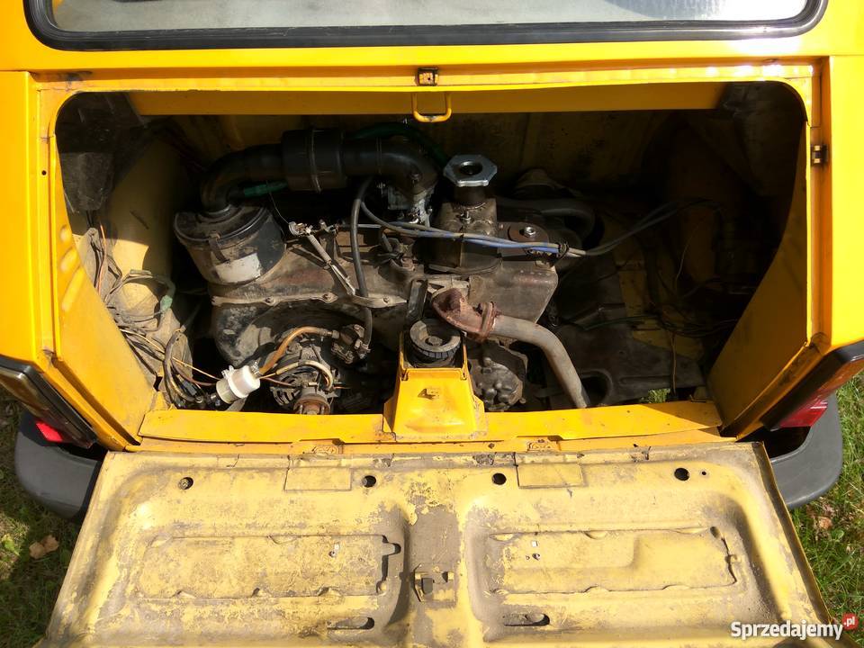 Fiat 126p STFL uszkodzony silnik ładna karoseria światła przeciwmgielne Nowy Krępiec sprzedam