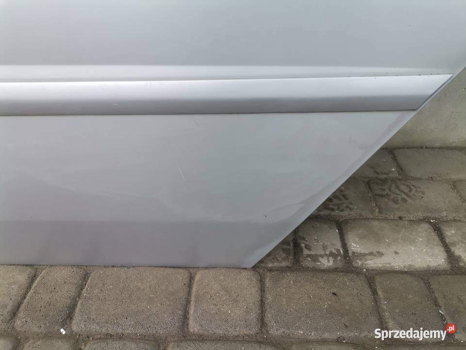 DRZWI LEWY TYŁ OPEL VECTRA C HB Z157 Rok produkcji 2004 Drzwi Nowy Sącz
