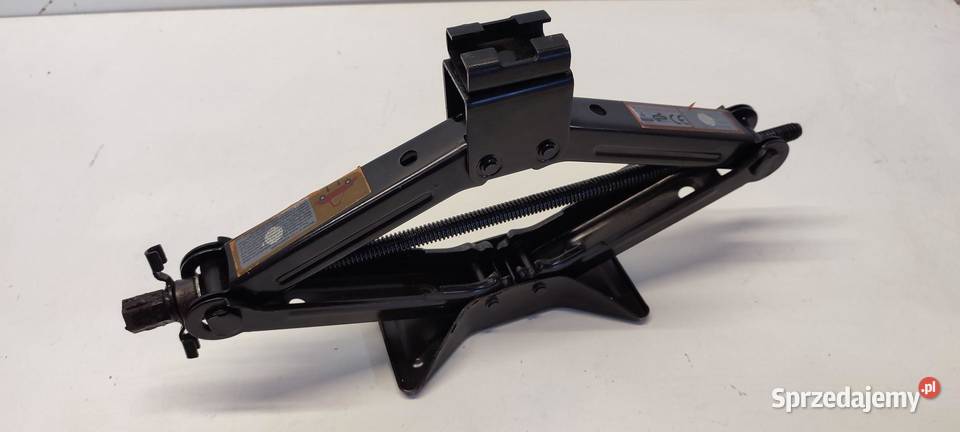 MERCEDES X117 CLA LEWAREK PODNOŚNIK