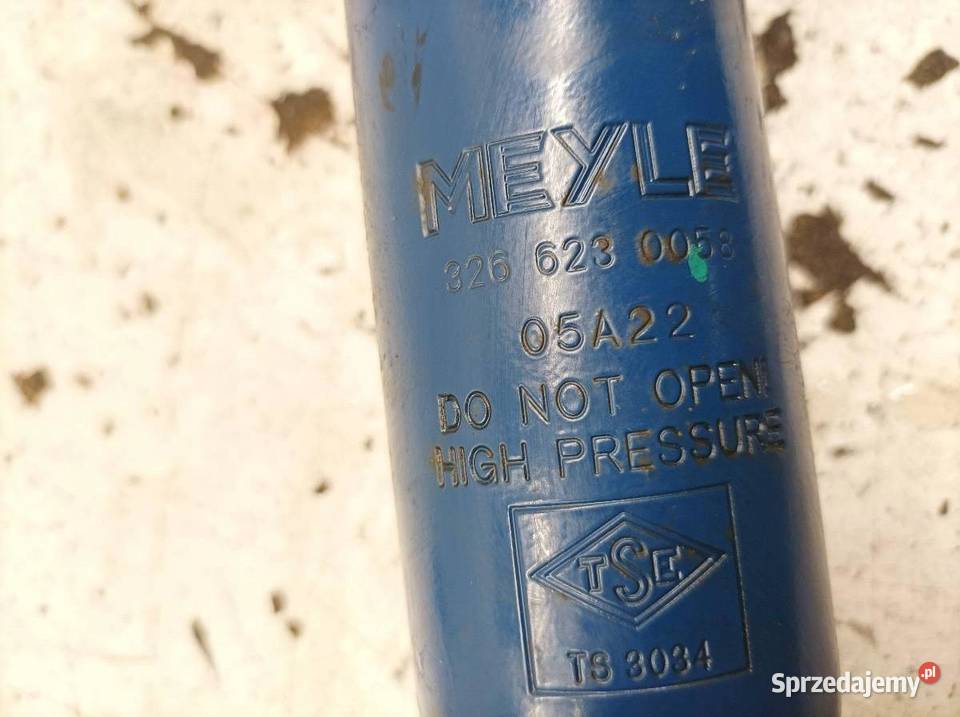 AMORTYZATOR PRAWY PRZÓD 20 D F30 3266230058 Amortyzatory