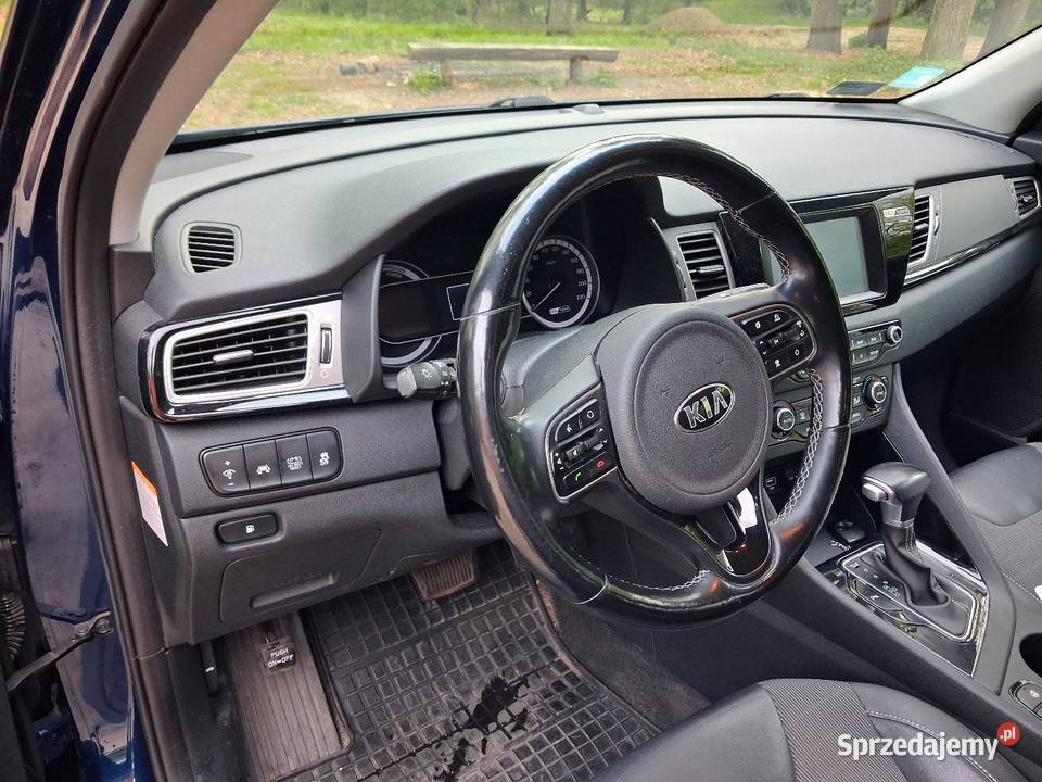 Kia Niro Hybryda salon Polska niski przebieg Niro