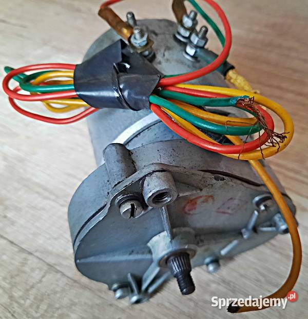 Silnik wycieraczek 12 V 15 W 3 A Star 29 Ostrów Wielkopolski sprzedam