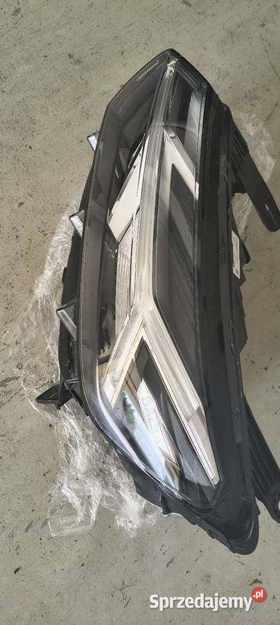 Lampa dacia sandero lll