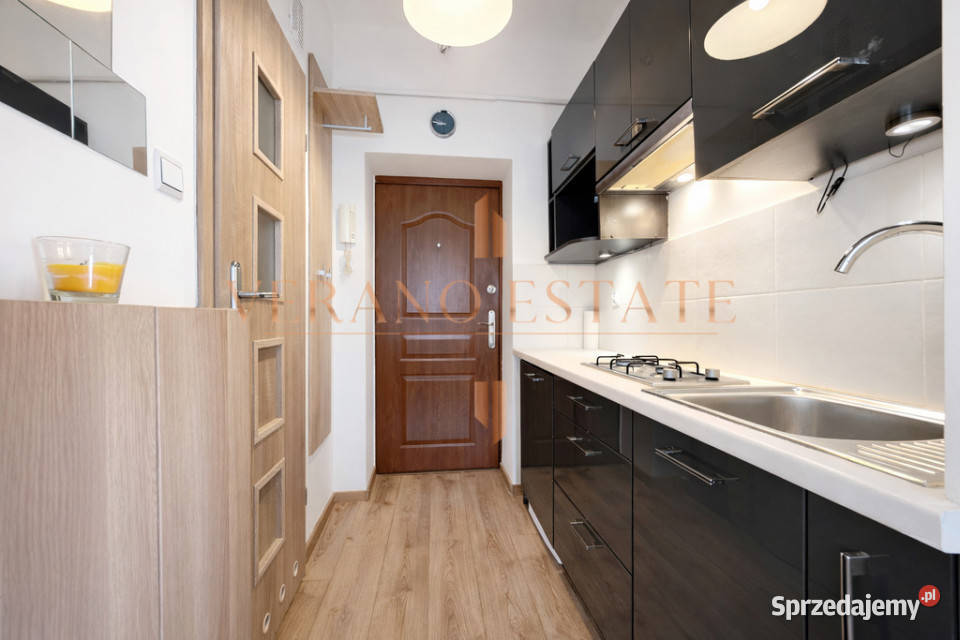 Kawalerka inwestycyjna Plac Hallera Warszawa sprzedam