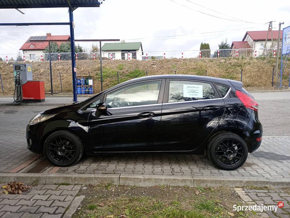 Ford Fiesta MK7 16 TDCi hak ISOFIX klima centralny zamek Kraśnik sprzedam