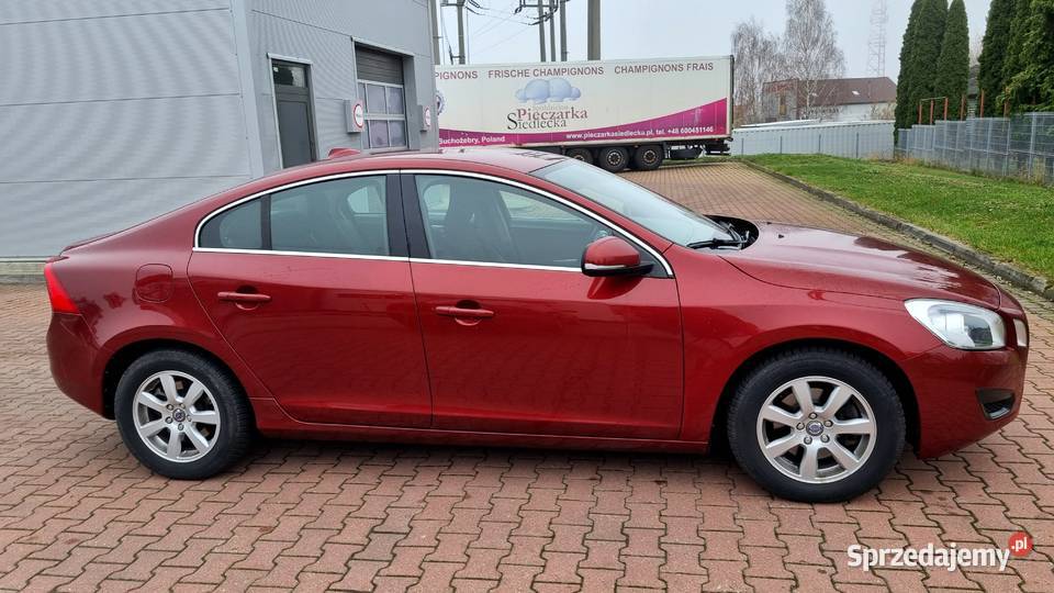 20 D3 163 RMOMENTUM5 cylAUTOMATNavi Czujniki1 wł pierwszy właściciel sprzedam