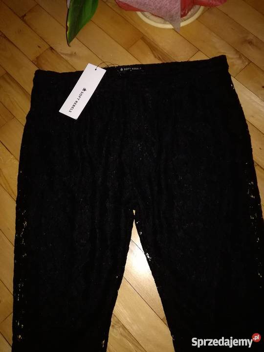 Spodnie rurki koronkowe SOFT REBELS Slim Fit Rozmiar 36(S) Spodnie Spytkowice