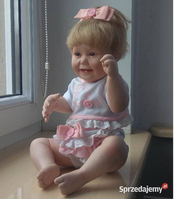 Porcelanowa lalka kolekcjonerska sygnowana Góra