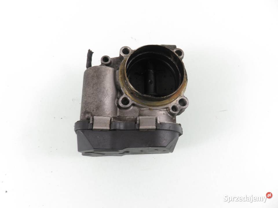 PRZEPUSTNICA VW PASSAT B6 20 FSI 06F133062B osobowe