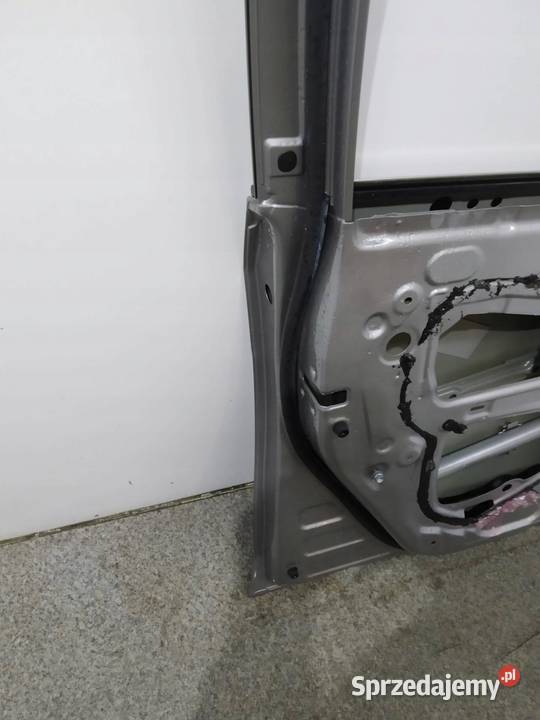 DRZWI LEWE PRZÓD E16 E17 E18 LIFT Toyota Corolla świętokrzyskie