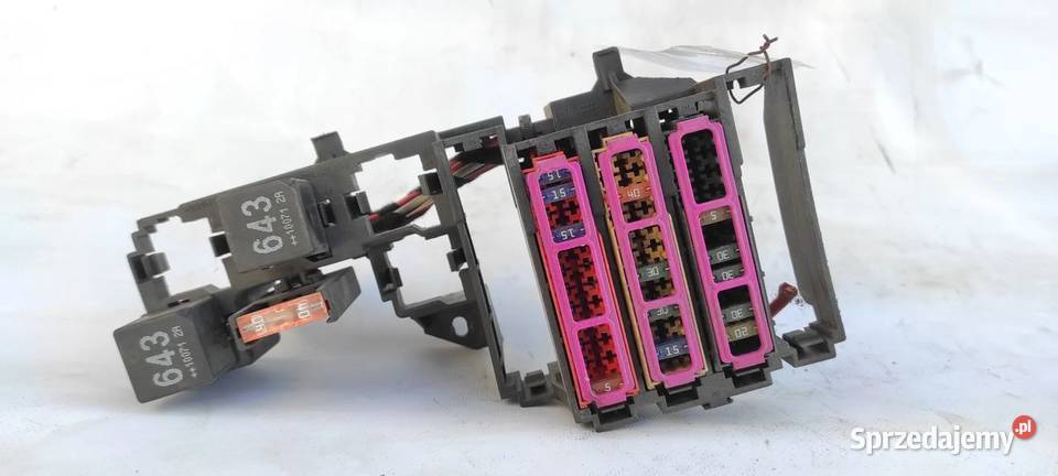 20072015 Audi A4 B8 BSI skrzynka bezpieczników Włoszczowa