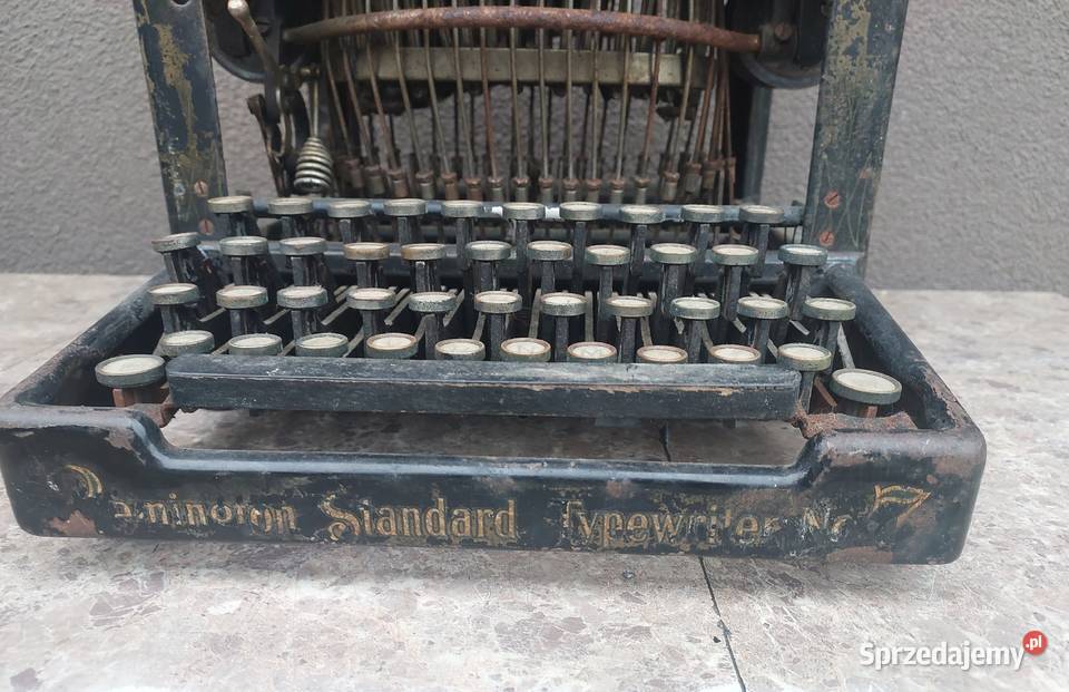 Stara maszyna do pisania gabinetowa Remington Tczew