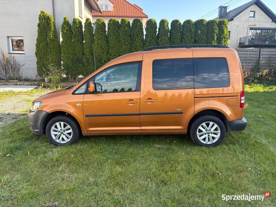 VW Caddy life automat tdi Klima hak Rok produkcji 2014 Sierakowice