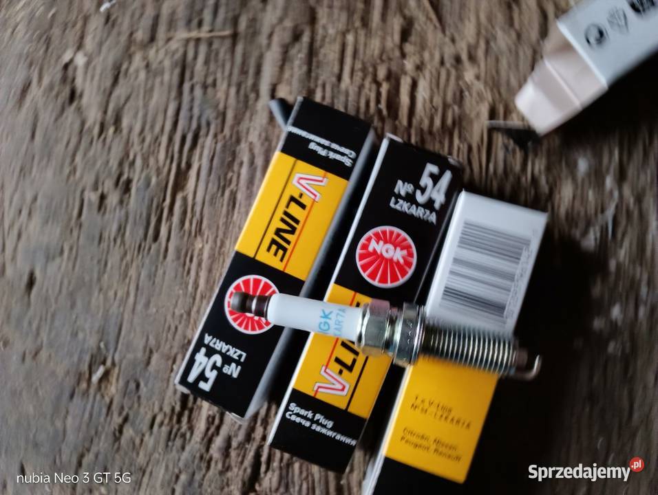 Nowe świece zapłonowe NGK LZKAR7A śląskie