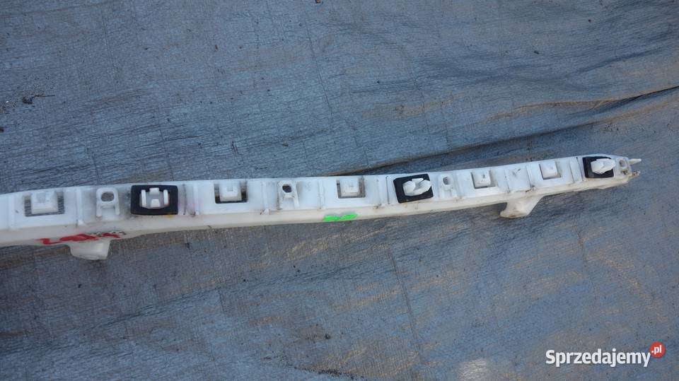 MEGANE IV SEDAN ŚLIZG ZDERZAKA LEWY PRAWY TYŁ osobowe Ruda Śląska