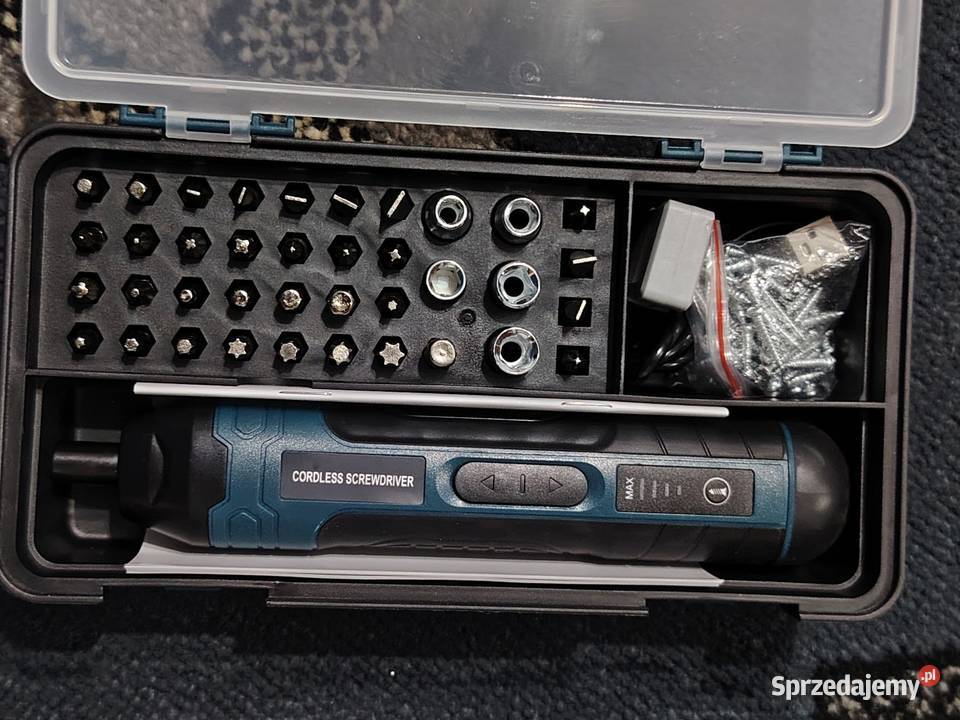 Wkrętak elektryczny z końcówkami śrubokręt sprzedam