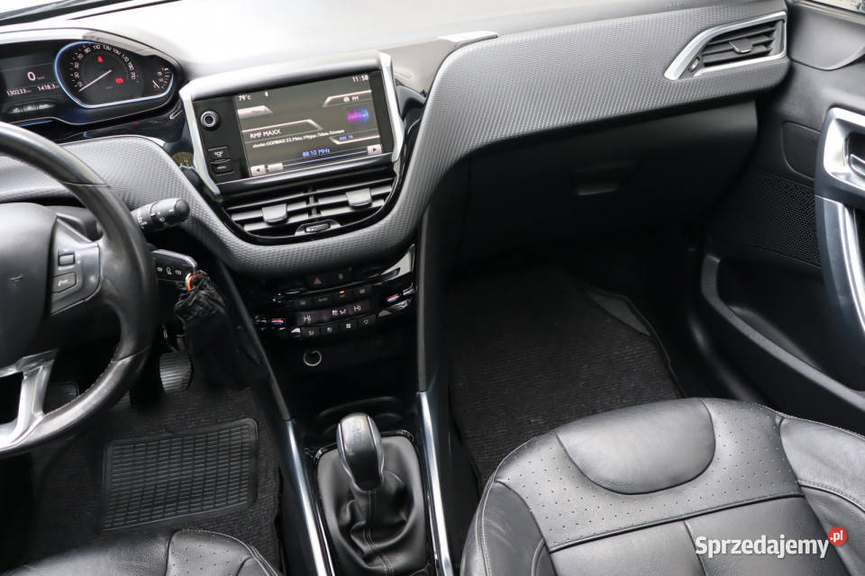 Peugeot 2008 16 VTi relingi dachowe