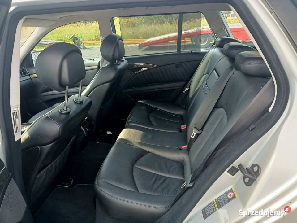 Mercedes E 320 Mercedes E klasa 30CDI 224 07r 2987cm3 Tarnów