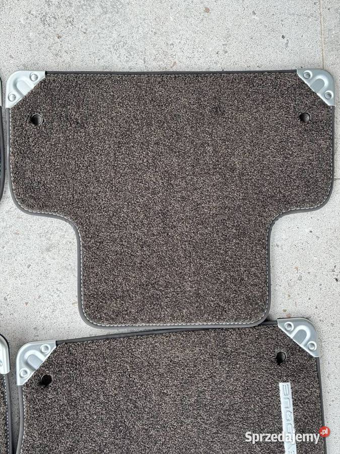 Dywaniki samochodowe Range Land Rover welur Dąbie