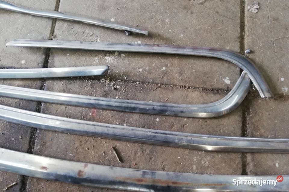 Audi 90 b3 chromowane listwy zderzaków przód i Zagórz sprzedam
