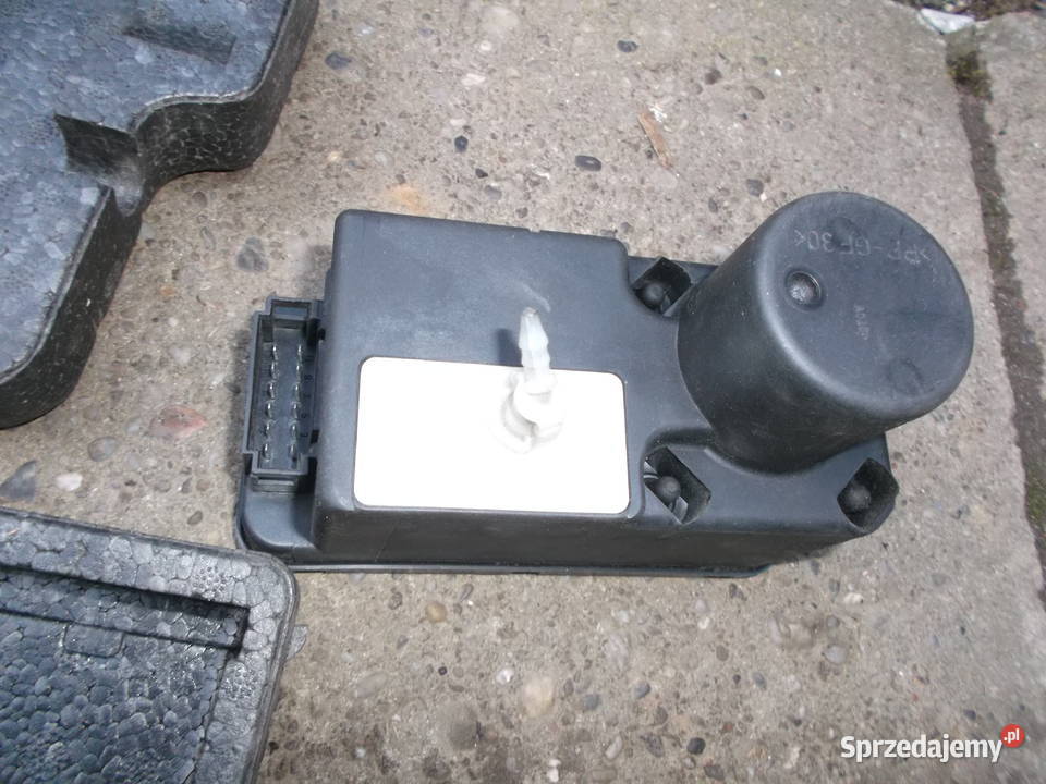 AUDI A4 B5POMPA POMPKA CENTRALNEGO ZAMKA 1H0 962 osobowe Świerzawa sprzedam