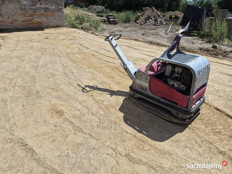 Wynajem zagęszczarki rewersyjnej Swepac FB 510