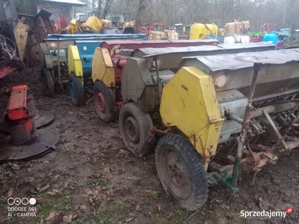 Siewnik Poznaniak 25 lejków i 17 lejków Sadzenie/siewniki Jasło sprzedam