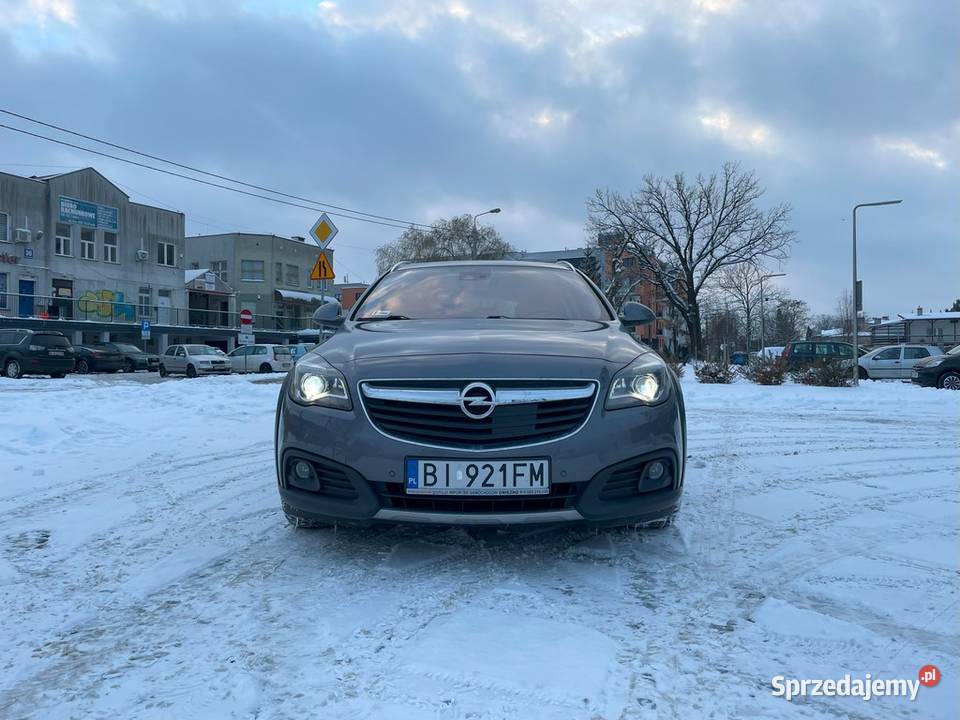 Insignia Country Tourer 4x4 Bezwypadkowa Rok produkcji 2016 Białystok