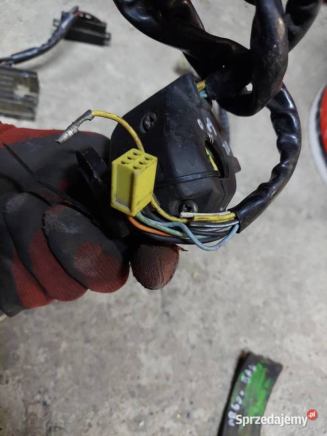 Suzuki DR 600 dr 650 przełącznik lewy świateł dolnośląskie Jelenia Góra