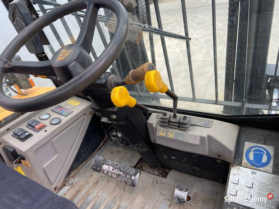 Wózek widłowy terenowy 4x4 JCB 926 85mth sprzedam