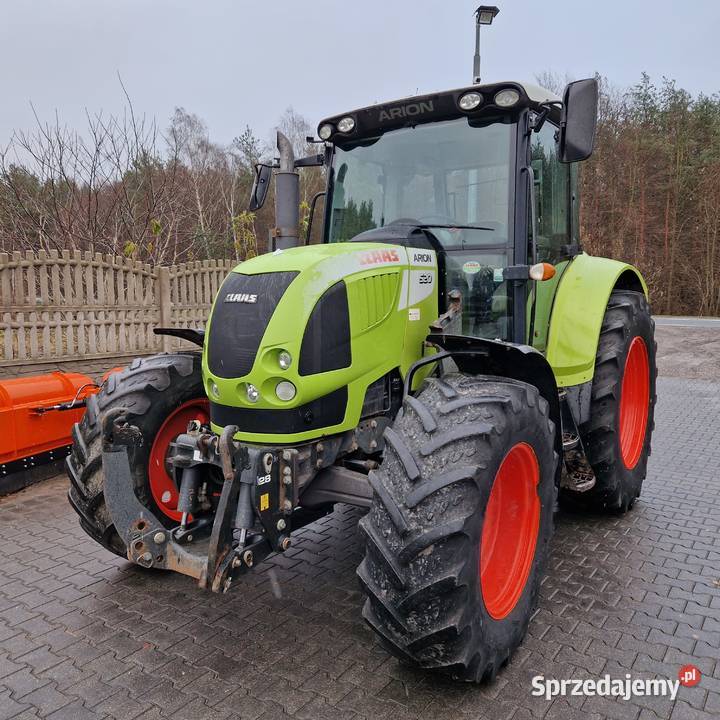 Claas Arion 520 TUZ Ares 557567 Arion 410640420 nieuszkodzony Laskowiec sprzedam