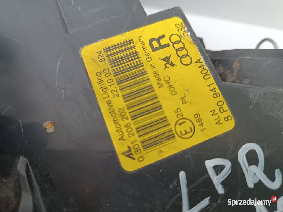 AUDI A3 8P 0308 LAMPA PRZÓD PRZEDNIA PRAWA Słowikowo